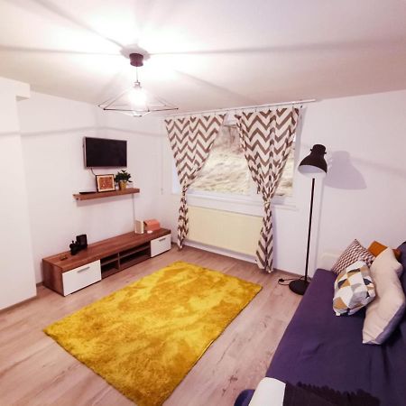 105500 Apartment 부스테니 외부 사진