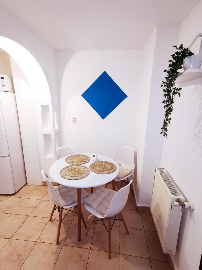105500 Apartment 부스테니 외부 사진