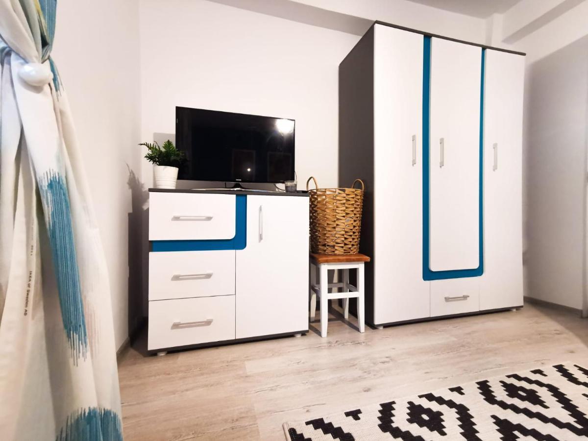 105500 Apartment 부스테니 외부 사진