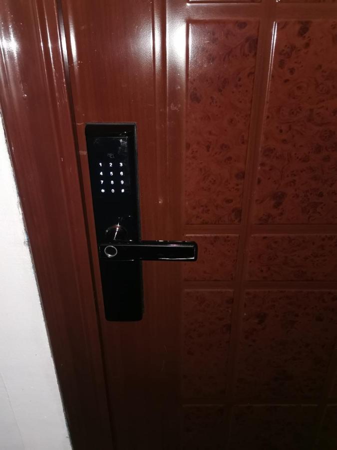 105500 Apartment 부스테니 외부 사진